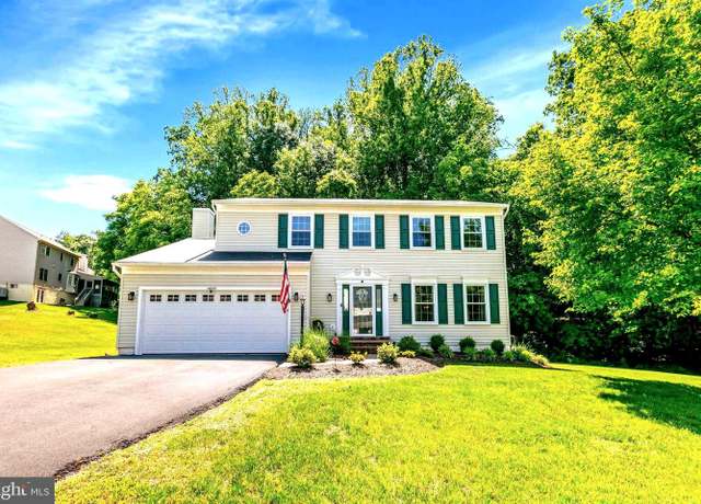 Property at 16068 Hayes Ln, Woodbridge, VA 22191, 4 beds, 2.5 baths