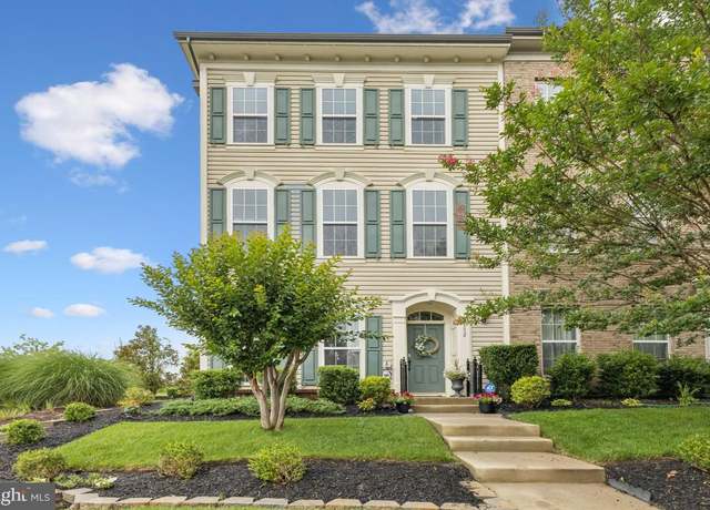 Property at 332 Shields Rd, Stafford, VA 22554, 3 beds, 2.5 baths