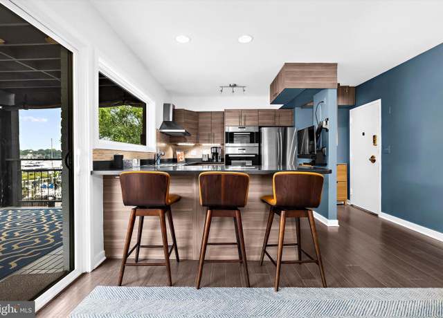 Property at 301 Burnside St Unit A 202, Annapolis, MD 21403, 1 bed, 1 bath