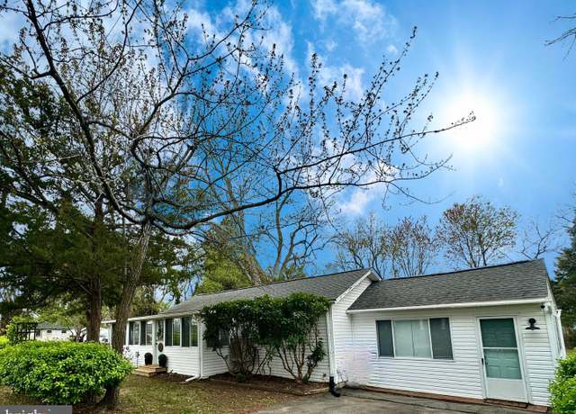 Property at 11951 Neale Sound Dr, Cobb Island, MD 20625, 2 beds, 1.5 baths