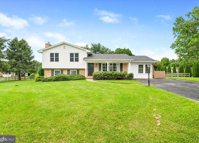 Property at 7902 Juniper Dr, Frederick, MD 21702, 3 beds, 2 baths