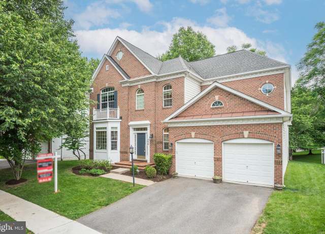 Property at 408 Misty Knoll Dr, Rockville, MD 20850, 4 beds, 4 baths