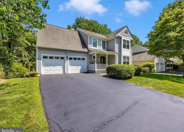 Property at 23732 Rolling Fork Way, Gaithersburg, MD 20882, 4 beds, 3.5 baths