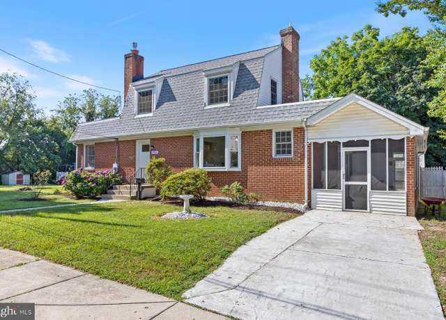 Property at 721 Mapleton Rd, Rockville, MD 20850, 4 beds, 1.5 baths