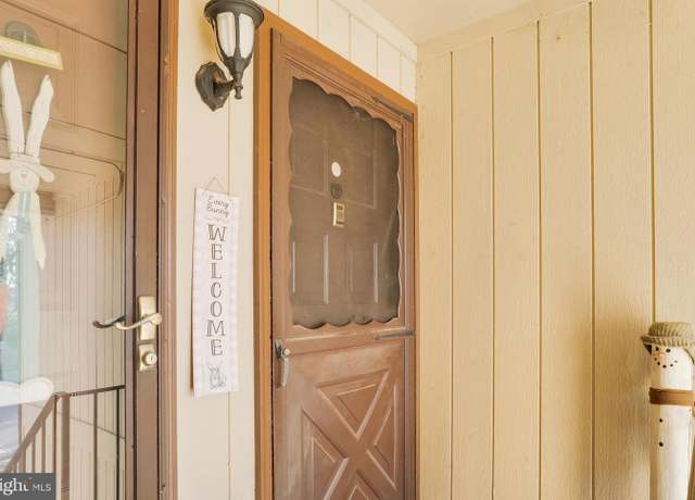 Property at 115 E Kings Hwy #410, Maple Shade, NJ 08052, 2 beds, 1 bath