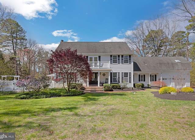 Property at 22 Wesickaman Dr, Shamong, NJ 08088, 5 beds, 2.5 baths