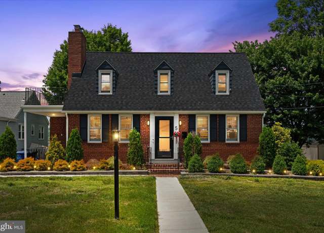 Property at 5 Linden Rd, Burlington Township, NJ 08016, 4 beds, 3 baths