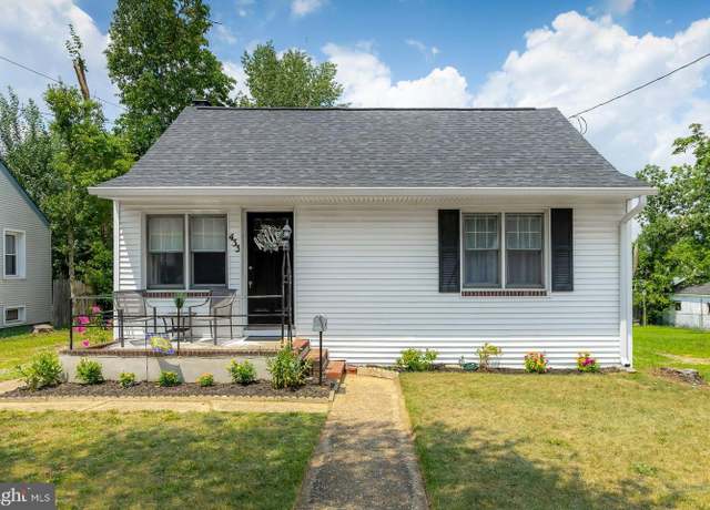 Property at 433 Morton Ave, Paulsboro, NJ 08066, 4 beds, 1 bath