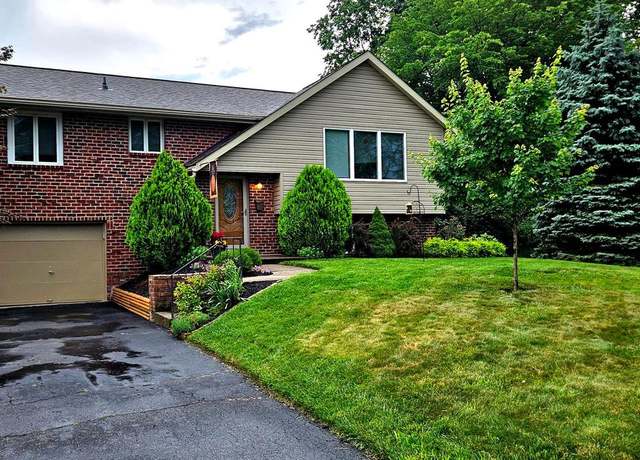 Property at 859 Stallion Rd, Warrington, PA 18976, 4 beds, 3 baths