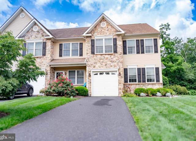Property at 24 Woodspring Cir, Sellersville, PA 18960, 3 beds, 2.5 baths