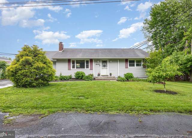 Property at 11 Salt Rd, Enola, PA 17025, 2 beds, 1 bath