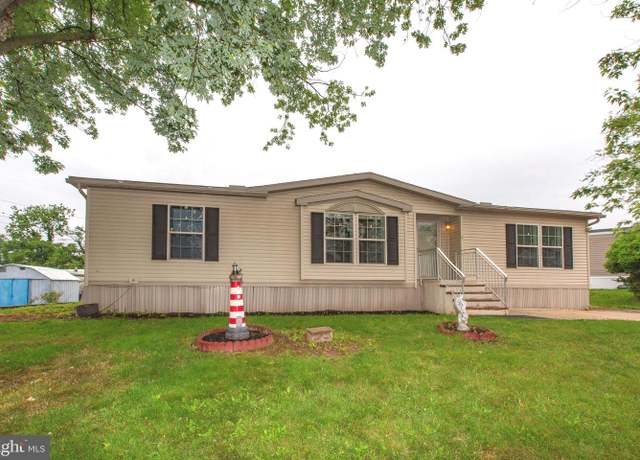 Property at 115 Nester Dr, Norristown, PA 19403, 3 beds, 2 baths