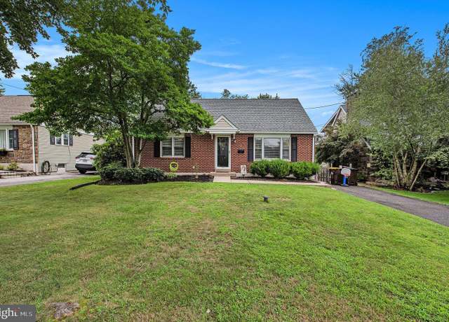 Property at 253 Pennbrook Ave, Lansdale, PA 19446, 4 beds, 2.5 baths