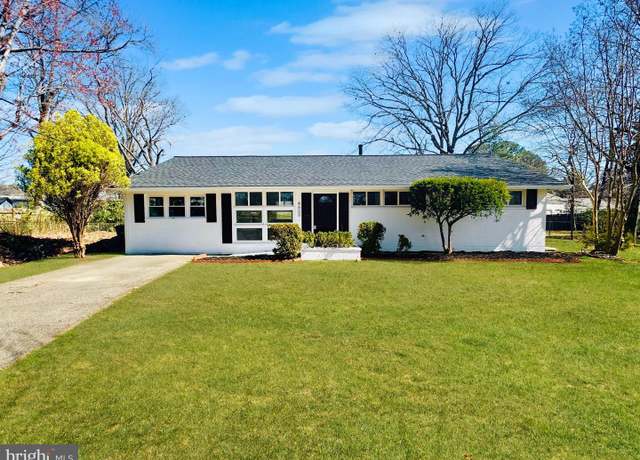 Property at 4609 Cottonwood Pl, Alexandria, VA 22310, 4 beds, 2.5 baths