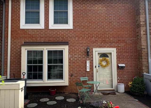 Property at 2157 Golf Course Dr, Reston, VA 20191, 3 beds, 3 baths