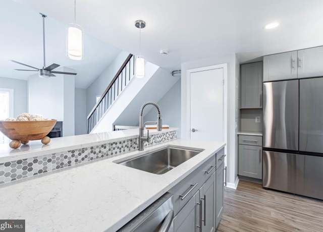 Property at 4331 Pembrook Village Dr, Alexandria, VA 22309, 2 beds, 2 baths