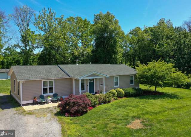 Property at 899 Bluff Point Rd, Northumberland, VA 22482, 3 beds, 2.5 baths