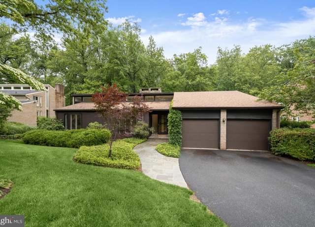 Property at 8805 Quiet Stream Ct, Potomac, MD 20854, 5 beds, 3 baths