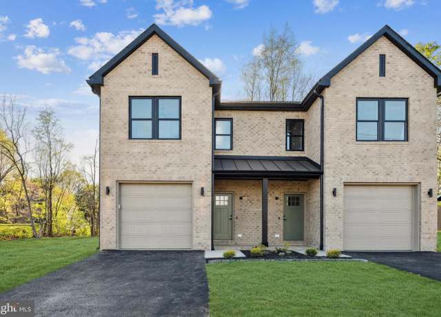 Property at 1119 Pennsylvania Ave, Hagerstown, MD 21742, 3 beds, 2.5 baths