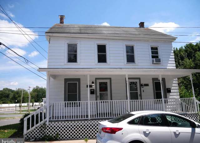 Property at 486 Mcdowell Ave, Hagerstown, MD 21740, 3 beds, 1 bath