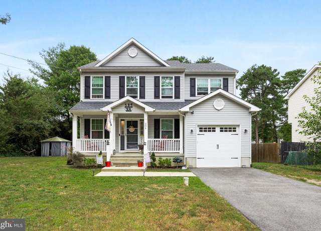 Property at 304 Seminole Trl, Browns Mills, NJ 08015, 4 beds, 2.5 baths