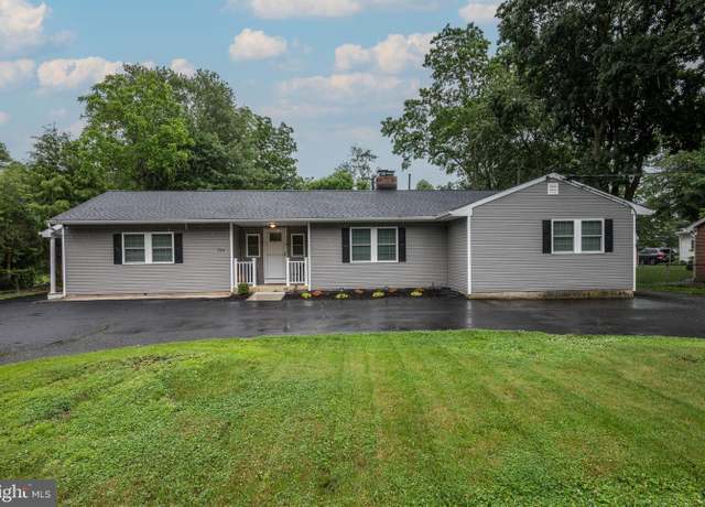 Property at 734 Eayrestown Rd, Lumberton, NJ 08048, 4 beds, 2 baths