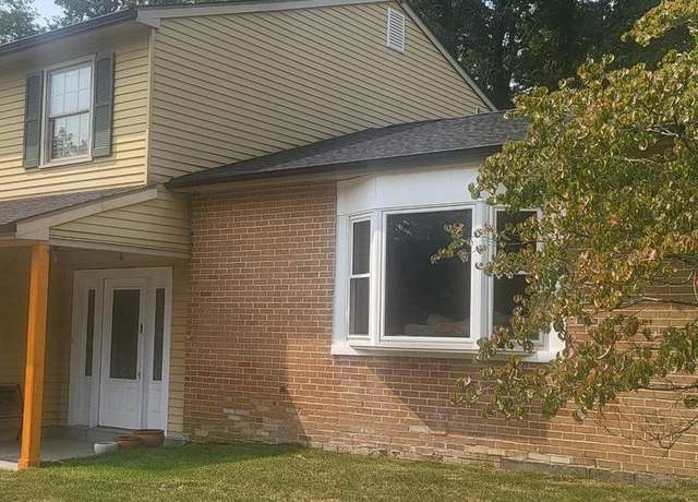 Property at 4 Kendall Ct, Marlton, NJ 08053, 4 beds, 2.5 baths