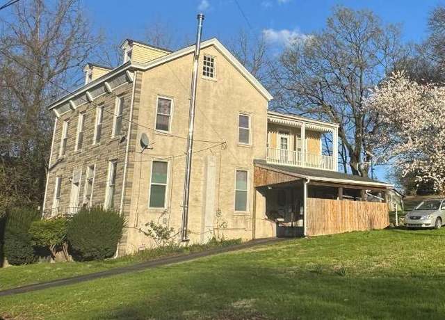 Property at 612 Old Wyomissing Rd, Reading, PA 19611, 3 beds, 2 baths