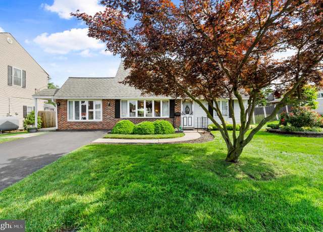 Property at 11 Merry Turn Rd, Levittown, PA 19056, 3 beds, 2 baths