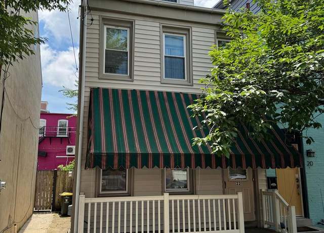 Property at 22 E New St, Lancaster, PA 17602, 4 beds, 1 bath