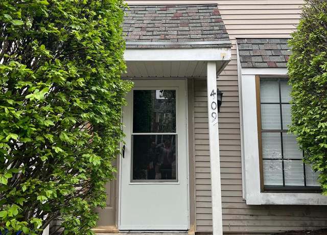 Property at 409 Snowflake Cir, Norristown, PA 19403, 2 beds, 1.5 baths