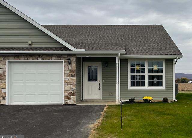 Property at 19 Pacific Ave, Milroy, PA 17063, 3 beds, 2 baths