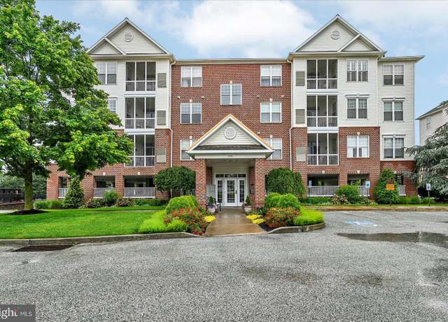 Property at 1050 Crest Way #403, York, PA 17403, 2 beds, 2 baths