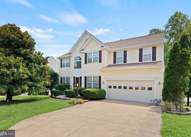 Property at 1002 Black Oak Ct, Fredericksburg, VA 22401, 5 beds, 3.5 baths