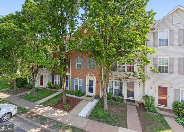 Property at 44247 Litchfield Ter, Ashburn, VA 20147, 2 beds, 2.5 baths