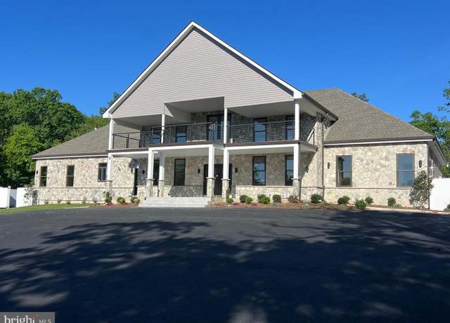 Property at 24035 New Mountain Rd, Aldie, VA 20105, 4 beds, 5 baths