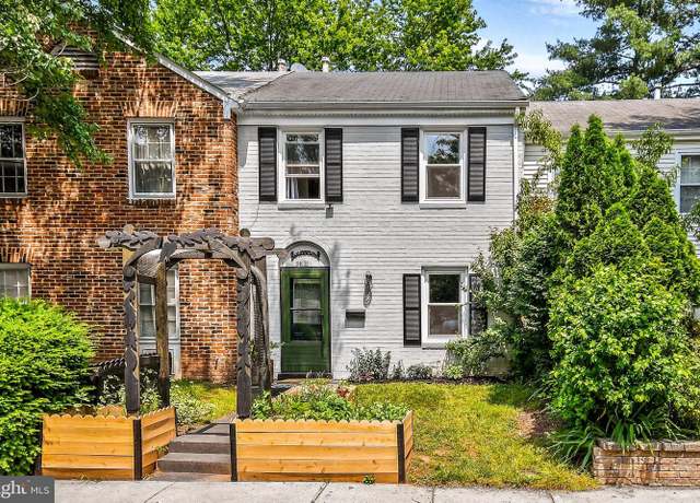 Property at 9821 Maury Ln, Manassas, VA 20110, 3 beds, 1.5 baths
