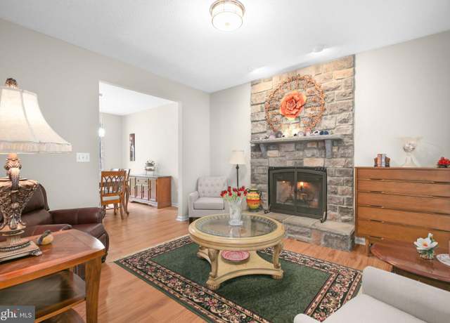 Property at 2229 Wildflower Way, Locust Grove, VA 22508, 5 beds, 3.5 baths