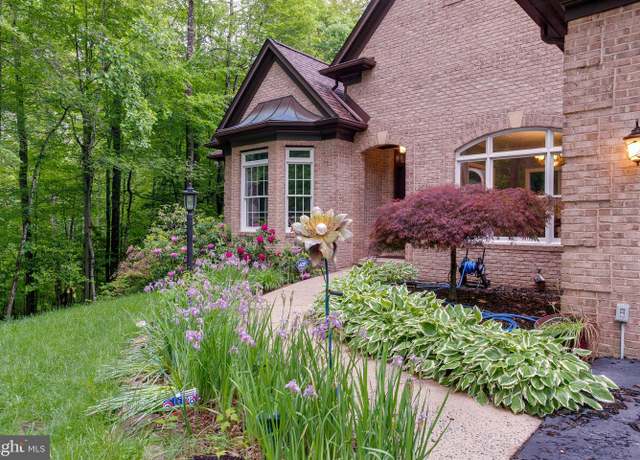 Property at 12868 Paddle Wheel Ct, Manassas, VA 20112, 5 beds, 4.5 baths