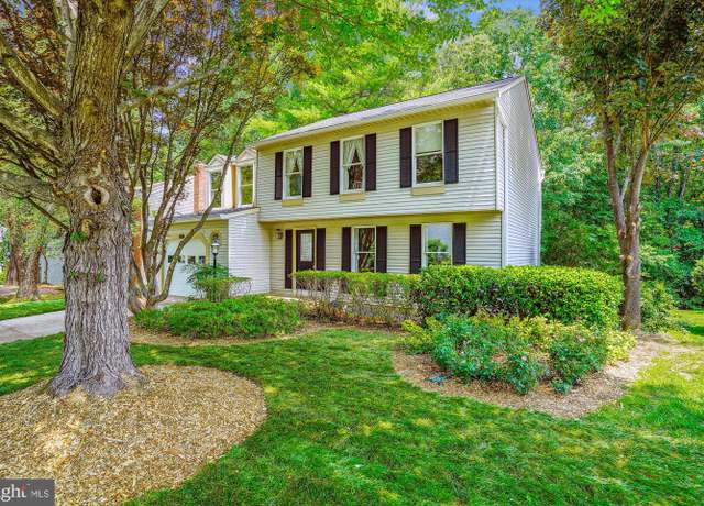 Property at 15082 Lindenberry Ln, Dumfries, VA 22025, 4 beds, 2.5 baths