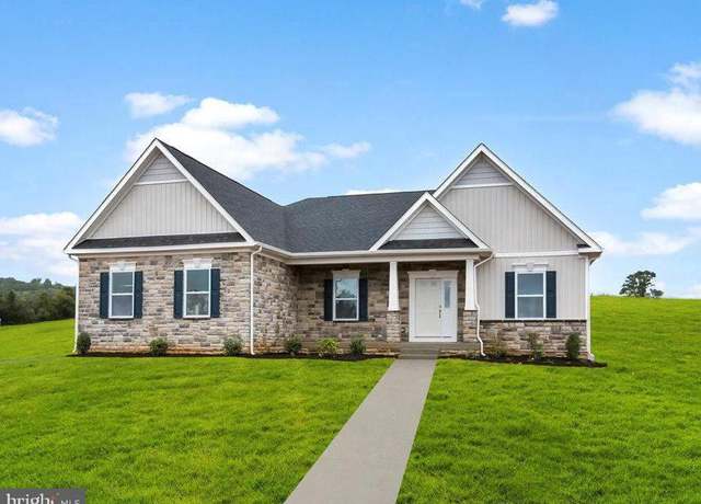 Property at 4 Hillsdale Dr, Fredericksburg, VA 22405, 3 beds, 2 baths