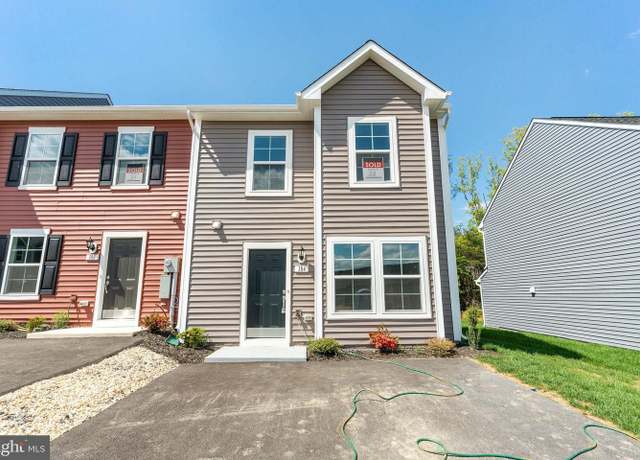Property at 184 Gentle Breeze Dr, Bunker Hill, WV 25413, 3 beds, 2.5 baths