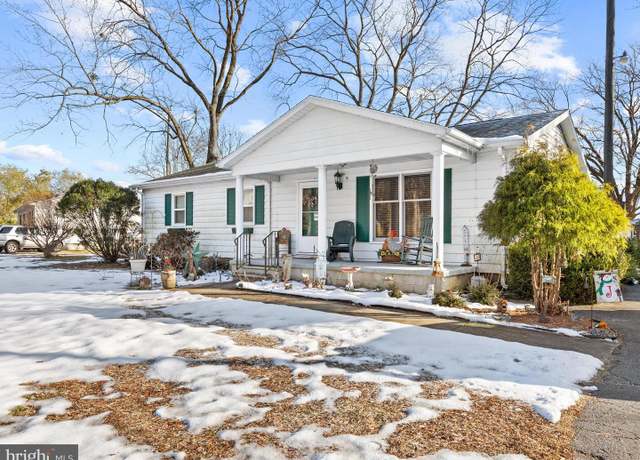 Property at 7132 Airport Rd, Laurel, DE 19956, 3 beds, 2 baths