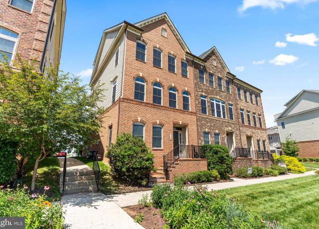 Property at 9128 Kenway Ln, Frederick, MD 21704, 4 beds, 4.5 baths