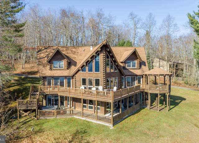 Property at 439 Paradise Hts, Oakland, MD 21550, 6 beds, 4.5 baths