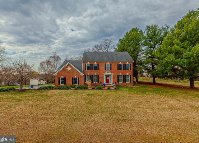 Property at 9238 English Meadow Way, Gaithersburg, MD 20882, 4 beds, 4.5 baths