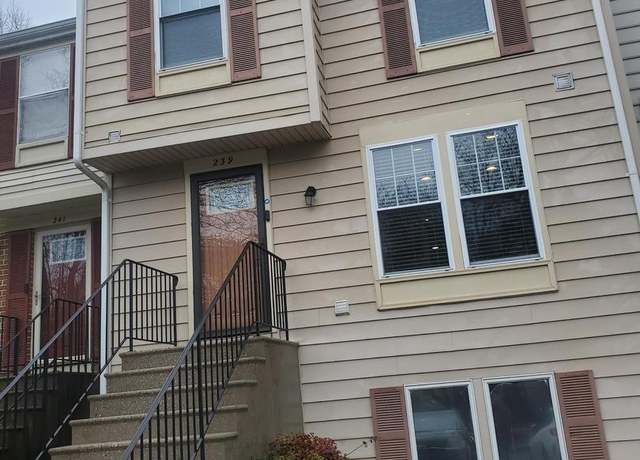 Property at 239 Red Jade Dr Unit 10-4, Upper Marlboro, MD 20774, 2 beds, 1.5 baths