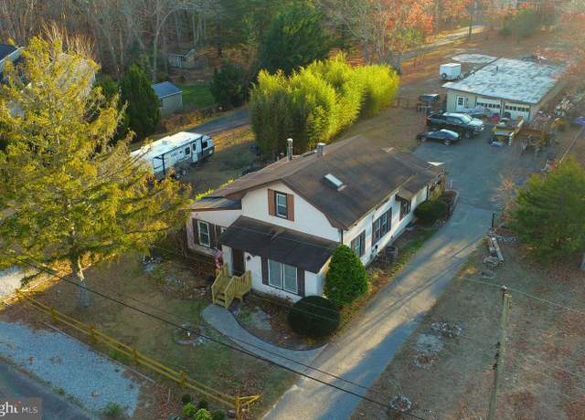 Property at 520 Highlands Ave, Galloway, NJ 08205, 4 beds, 2.5 baths