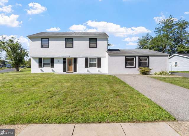 Property at 136 Pageant Ln, Willingboro, NJ 08046, 4 beds, 3 baths