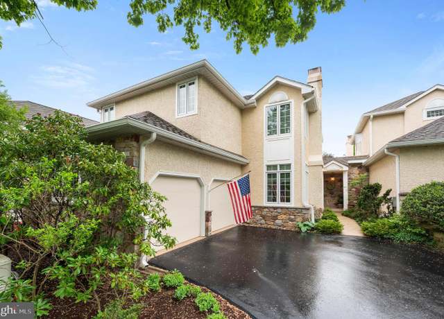 Property at 146 Tannery Run Cir, Berwyn, PA 19312, 3 beds, 2.5 baths